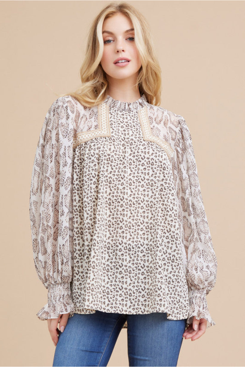 ANIMAL PRINT CHIFFON TOP