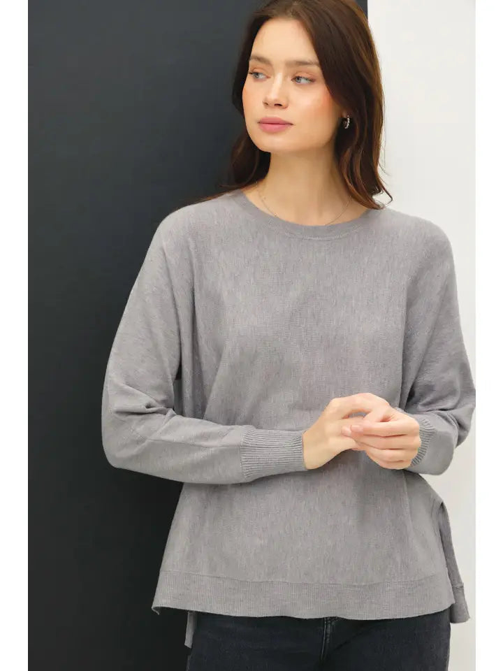 SOFT CLASSIC CUT SWEATER - HEATHER GREY