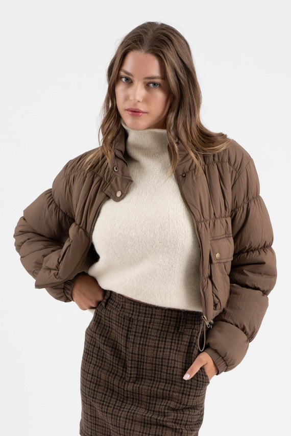 CROPPED ZIP UP CARGO PUFFER JACKET - BROWN