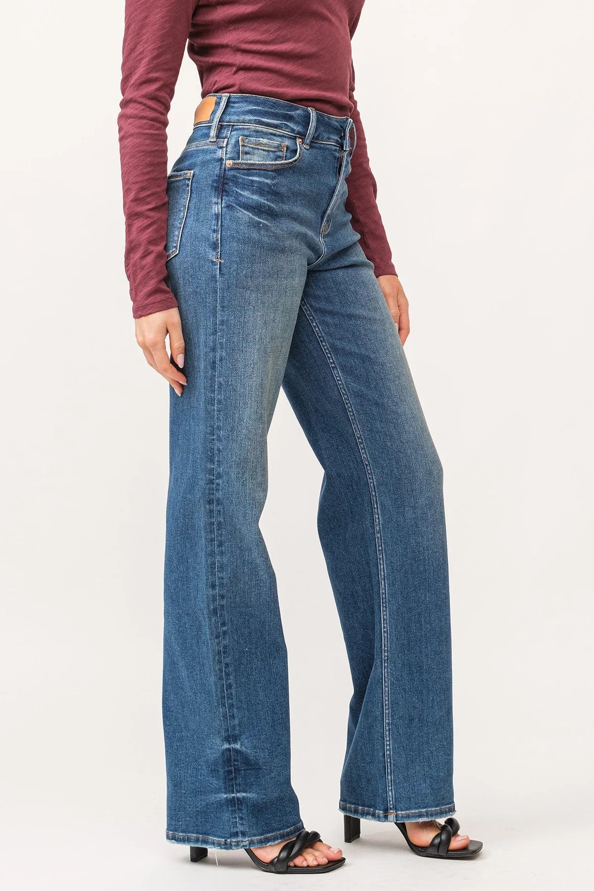 HOLLY SUPER HIGH RISE CUFFED STRAIGHT JEANS - PROVANCE