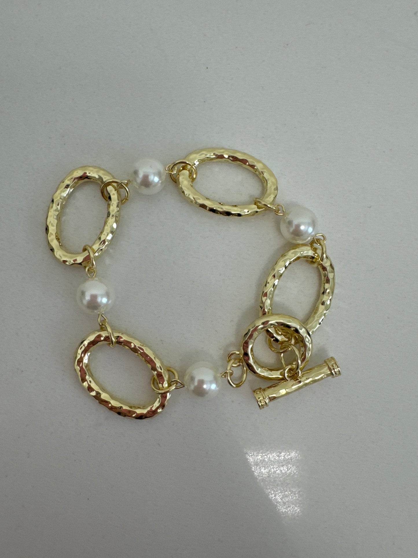 DESIGNER INSPIRED PEARL BRACELET