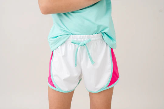 ATHLESIURE SHORTS - COCONUT WHITE/PINK