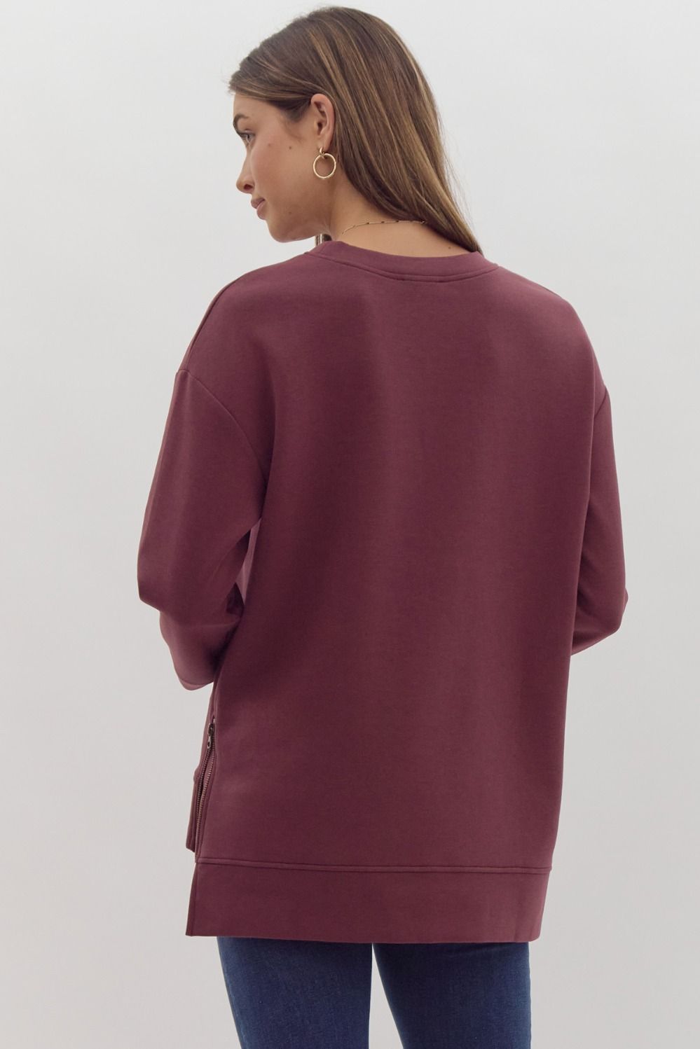 PULLOVER W/ ZIPPERED SPLIT HEM - MERLOT